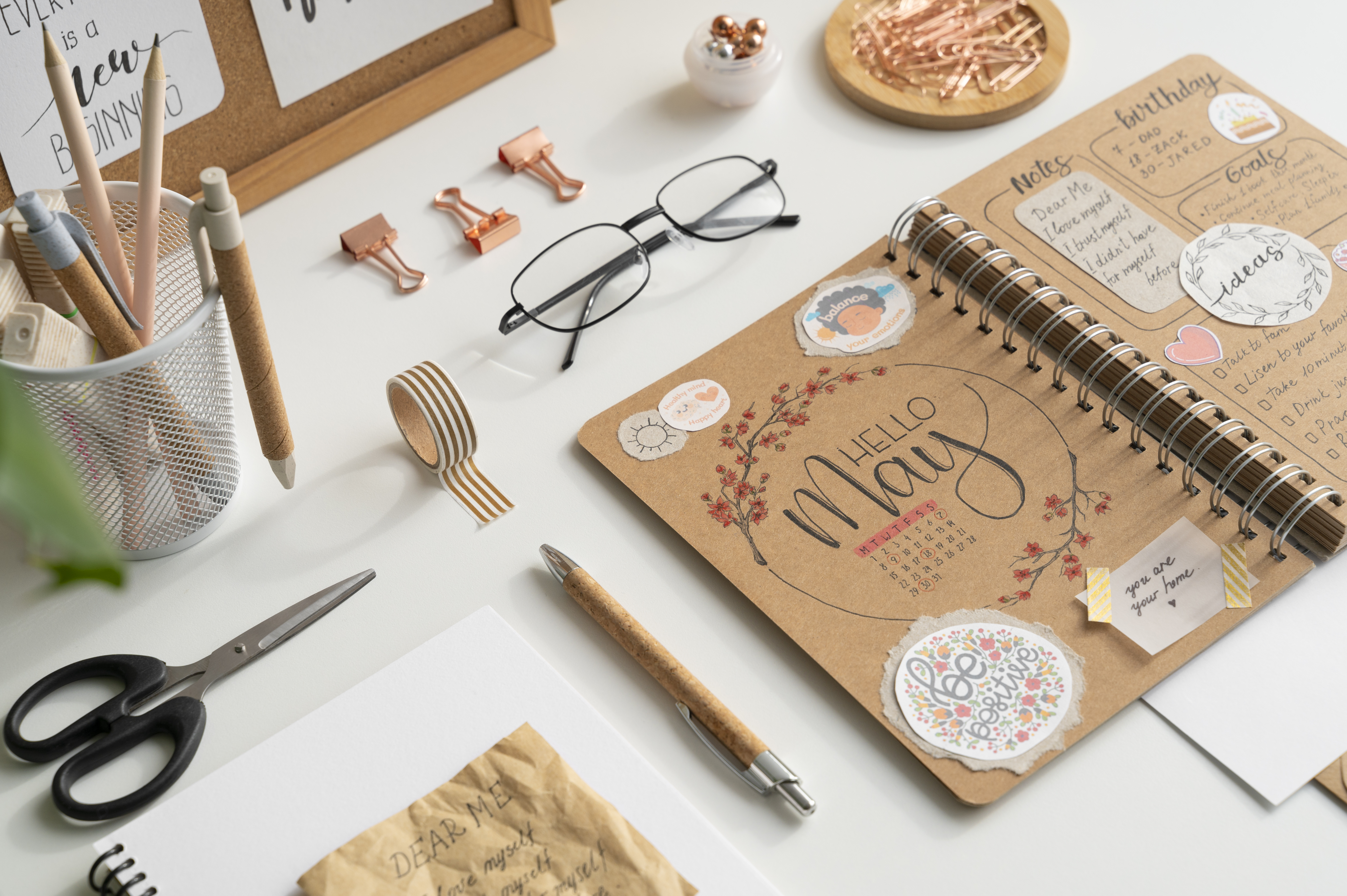 How to Make a Travel Journal 