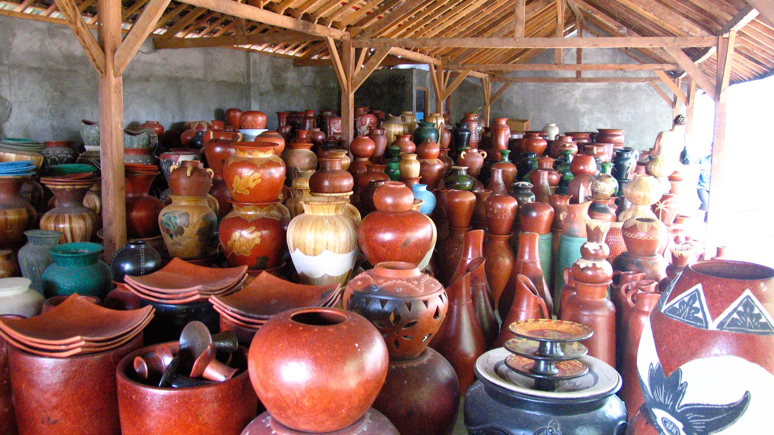 Pottery Craft Center in Banyumulek Village of Lombok | Authentic Indonesia  Blog